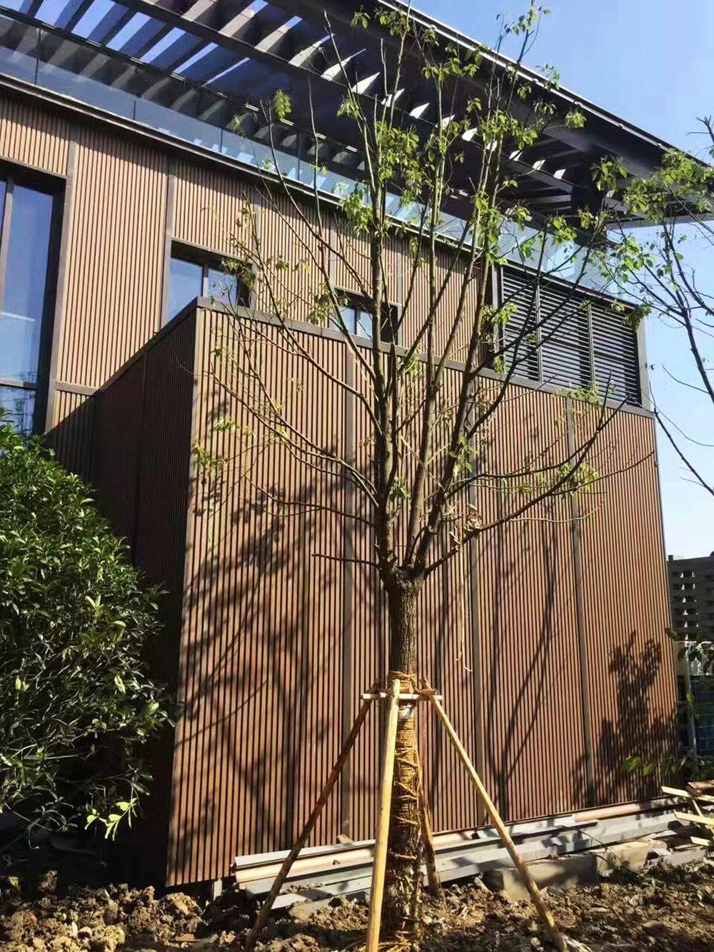 4 Pier Teak External Wall Cladding - Image 4